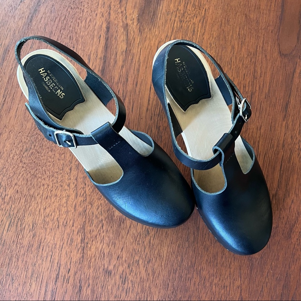 Women’s 40 SWEDISH HASBEENS T-Strap Sky High Black Leather Wooden Clogs